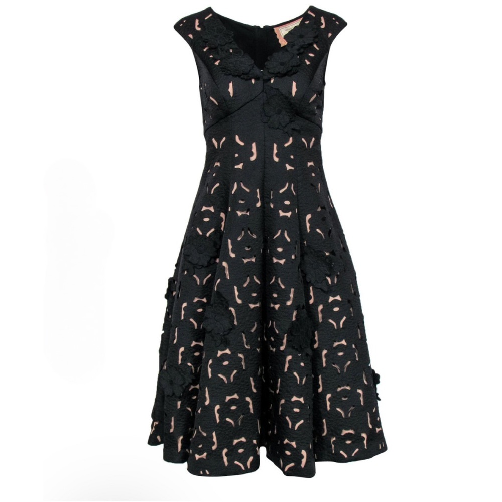 Moulinette Souers Black Cut-Out Floral Appliqué Holiday Cocktail Dress